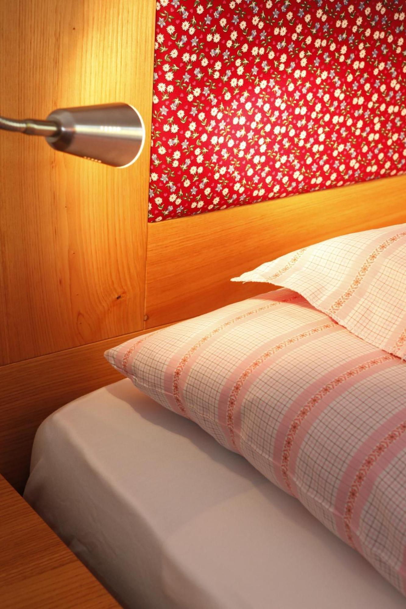 Hotel Stefaner ตีเรส ภายนอก รูปภาพ