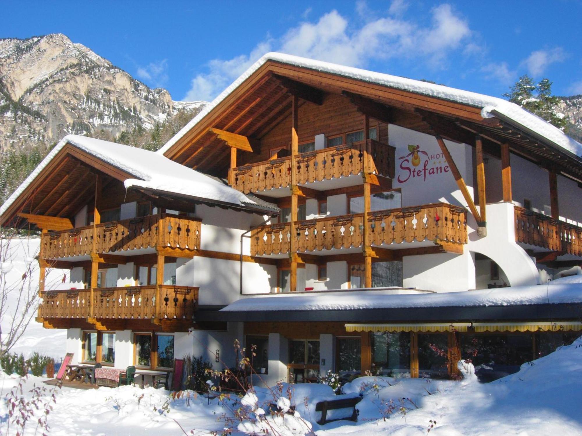 Hotel Stefaner ตีเรส ภายนอก รูปภาพ